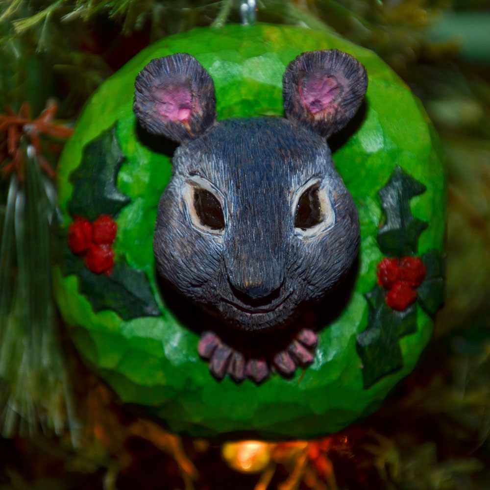 Mouse in Wreath